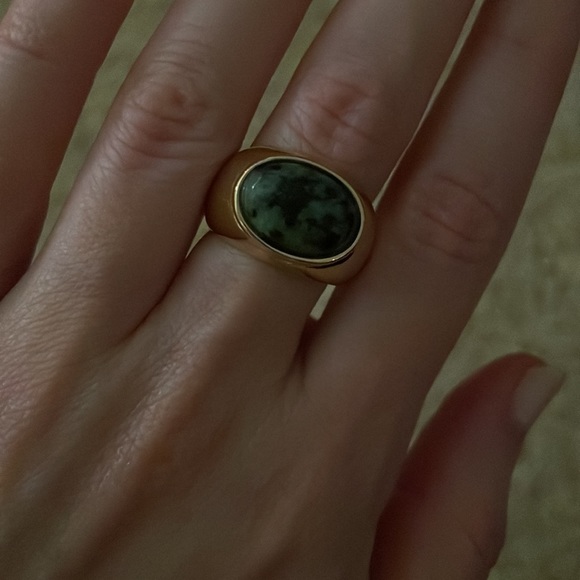 Ring - Picture 2 of 4